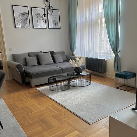 Byt Ve Meste Praha 2 外观 照片